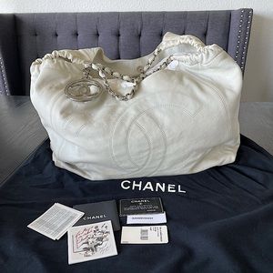 [SOLD] Vintage Chanel Coco Cabas leather tote hobo bag ivory